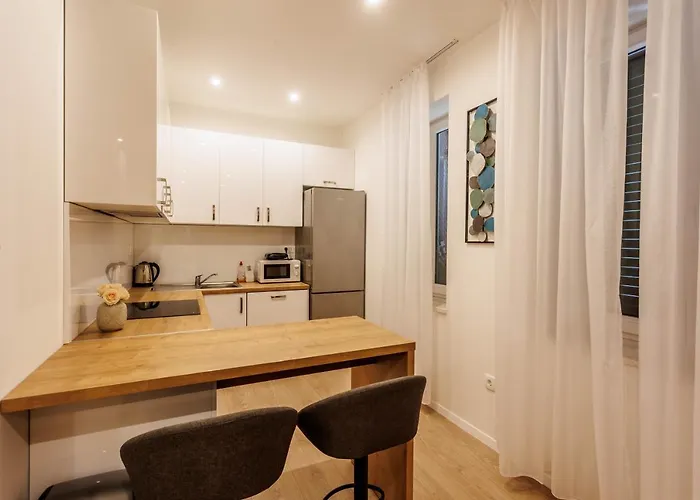 Blue Pearl-split Town Center * Split